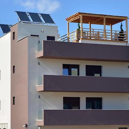 Lotos Depandans Hotel Ni Eksteriør billede