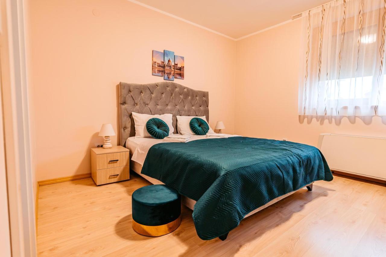 Lotos Depandans Hotel Ni Eksteriør billede