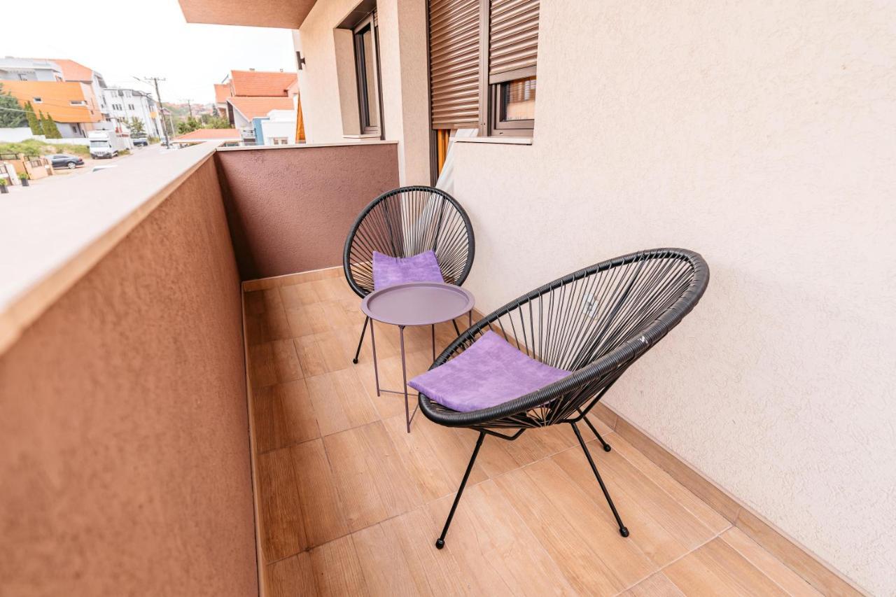 Lotos Depandans Hotel Ni Eksteriør billede