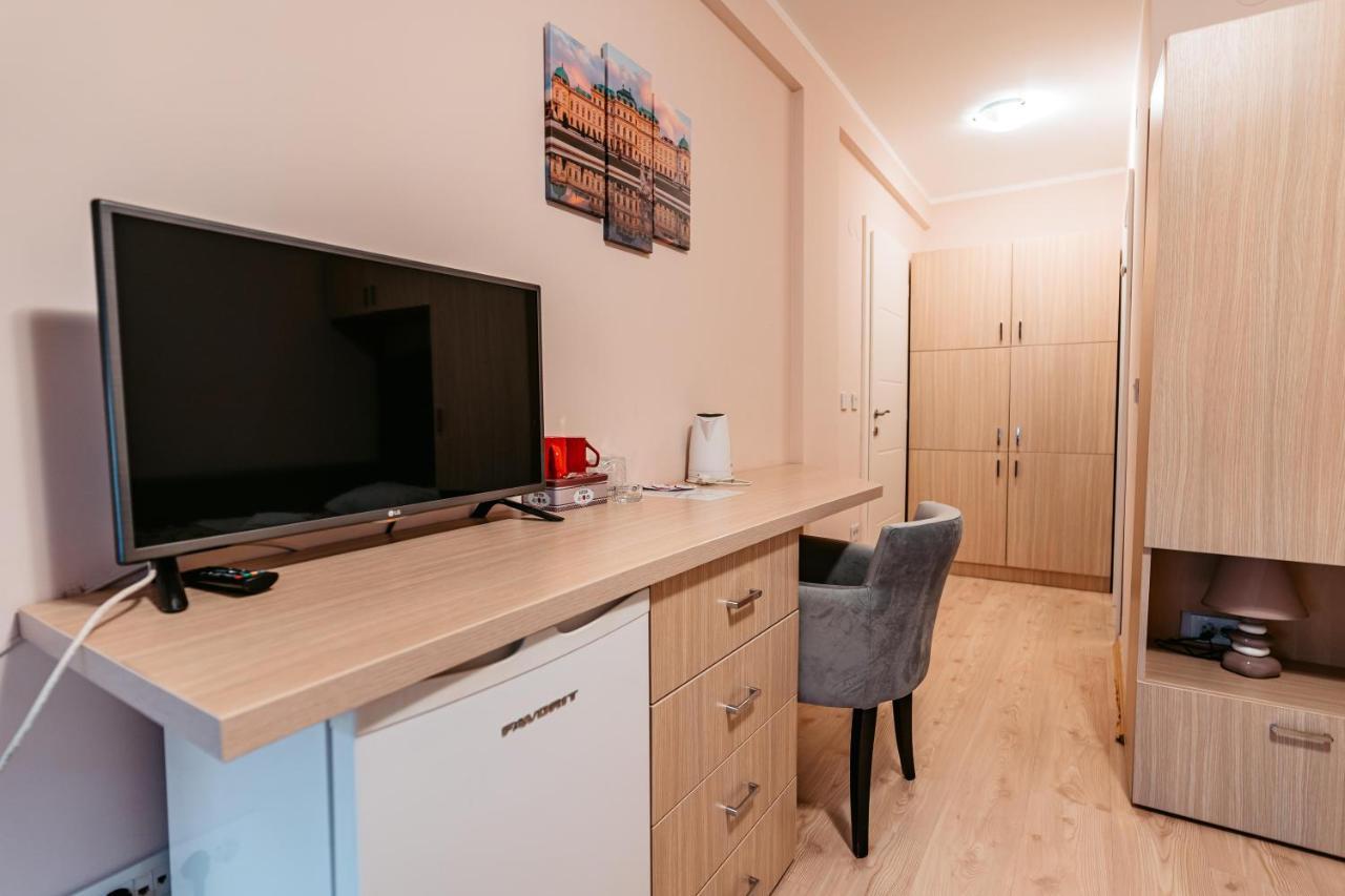 Lotos Depandans Hotel Ni Eksteriør billede