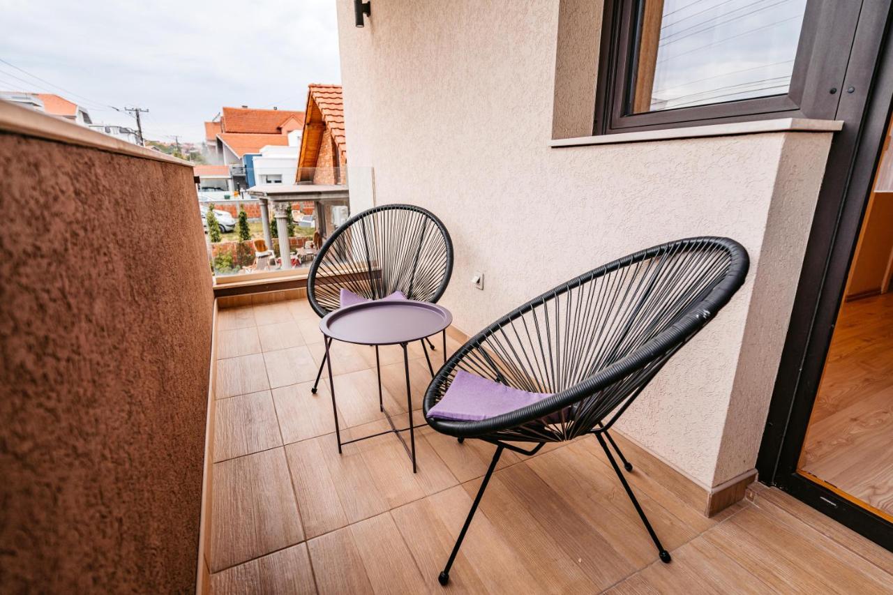 Lotos Depandans Hotel Ni Eksteriør billede