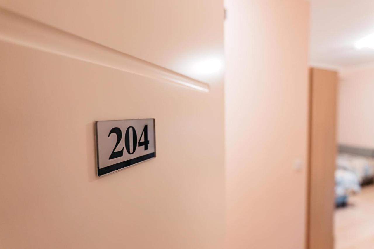 Lotos Depandans Hotel Ni Eksteriør billede