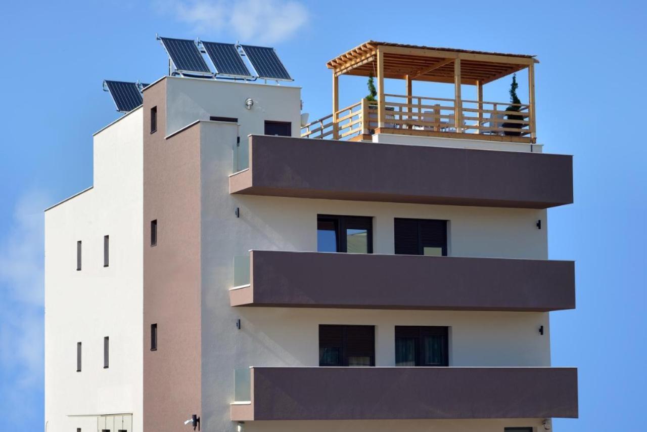 Lotos Depandans Hotel Ni Eksteriør billede